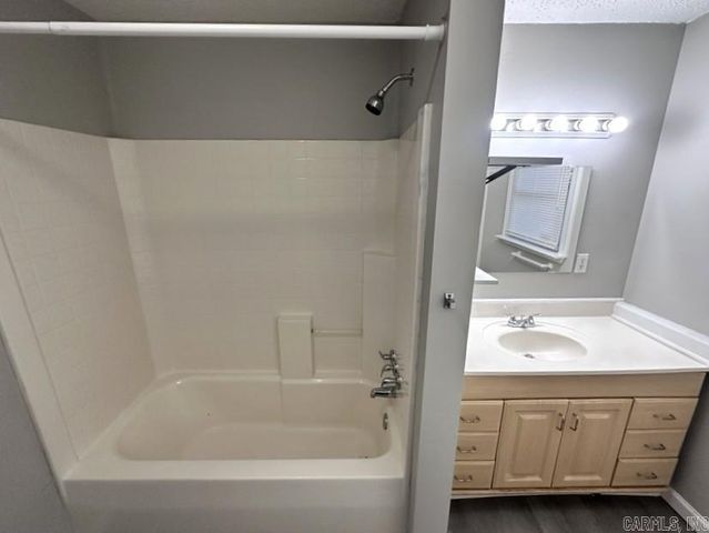 308 W 50, North Little Rock, AR 72118