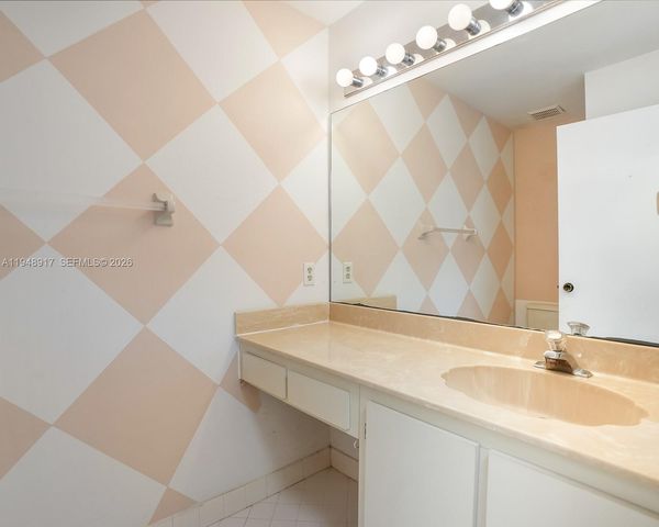 10047 Costa Del Sol Blvd K-62B, Doral, FL 33178