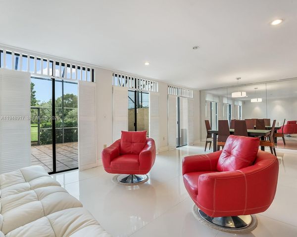 10047 Costa Del Sol Blvd K-62B, Doral, FL 33178