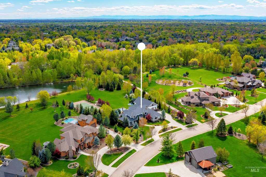 2230 N Vizcaya Way, Eagle, ID 83616