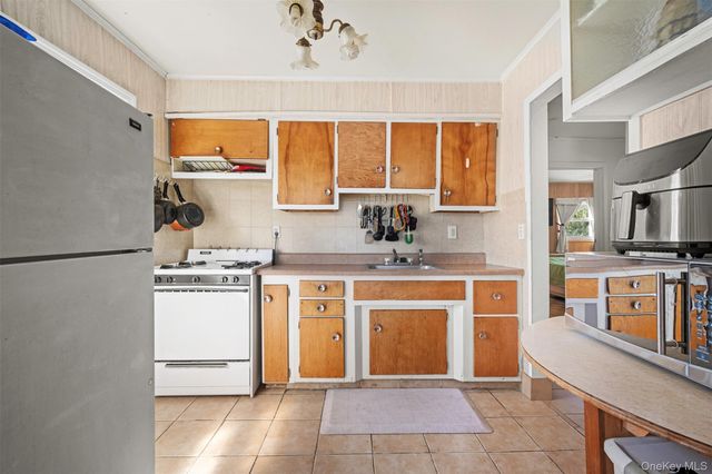440 E Park Avenue, Long Beach, NY 11561