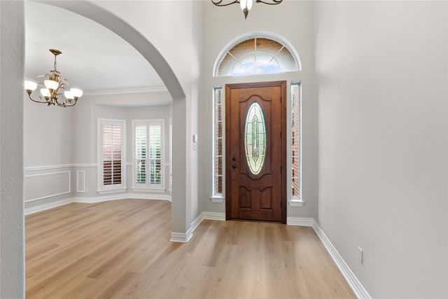 1301 Meadow Cove Court, Carrollton, TX 75007