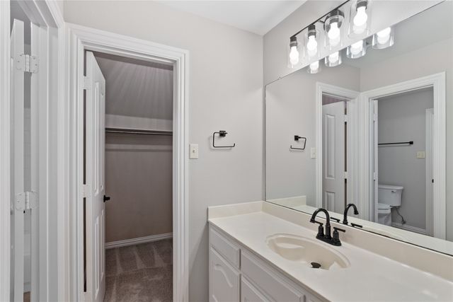 1301 Meadow Cove Court, Carrollton, TX 75007