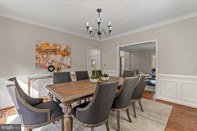 8812 SURREY CT, Alexandria, VA 22309