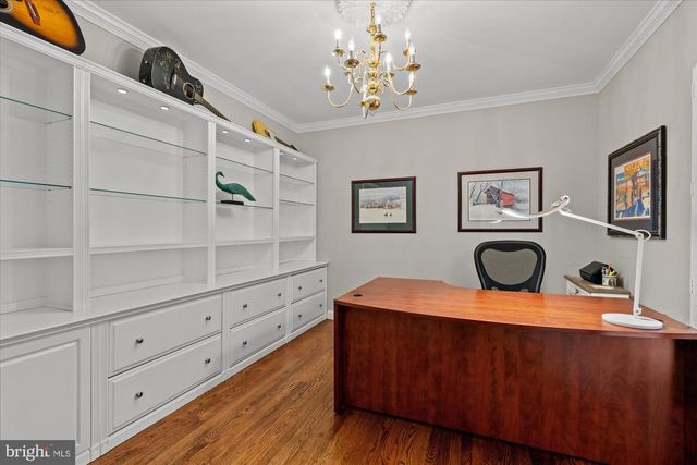 8812 SURREY CT, Alexandria, VA 22309