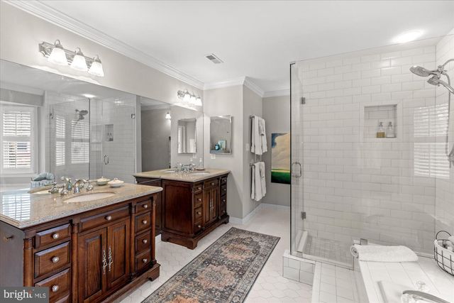 8812 SURREY CT, Alexandria, VA 22309