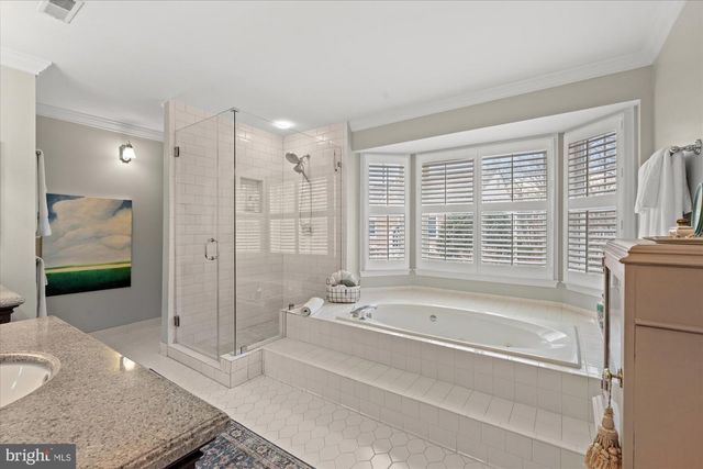 8812 SURREY CT, Alexandria, VA 22309