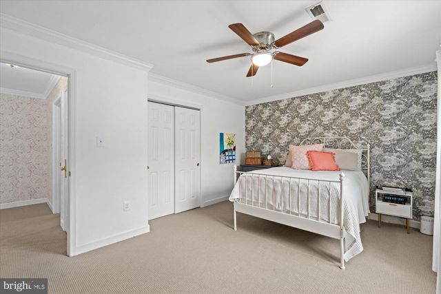 8812 SURREY CT, Alexandria, VA 22309