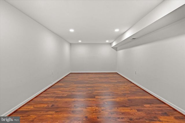 8812 SURREY CT, Alexandria, VA 22309