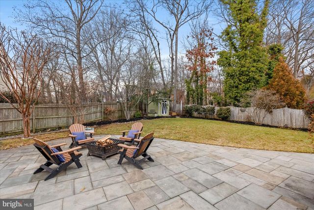 8812 SURREY CT, Alexandria, VA 22309