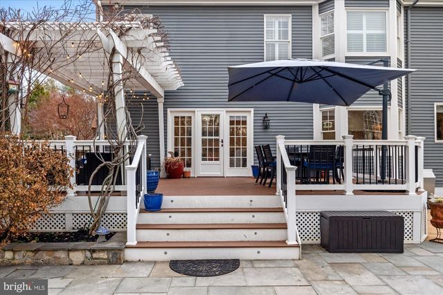 8812 SURREY CT, Alexandria, VA 22309