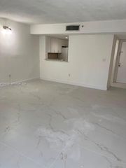 8650 SW 133rd Ave Road 208, Miami, FL 33183