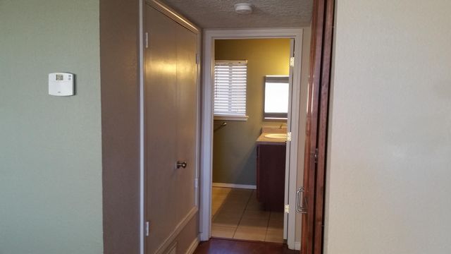 4200 Montgomery Boulevard NE 207, Albuquerque, NM 87109