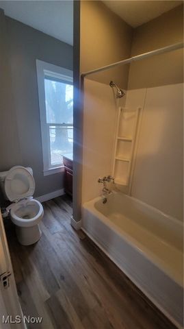 1312 Wooster Road W, Barberton, OH 44203