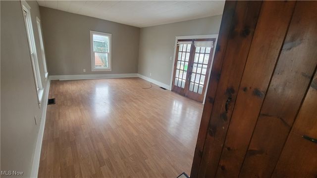 1312 Wooster Road W, Barberton, OH 44203