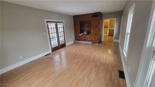 1312 Wooster Road W, Barberton, OH 44203