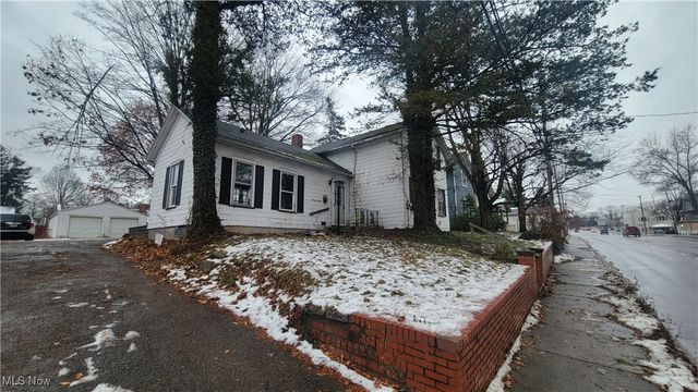 1312 Wooster Road W, Barberton, OH 44203