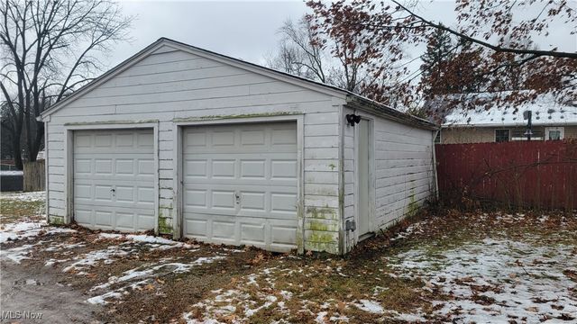 1312 Wooster Road W, Barberton, OH 44203