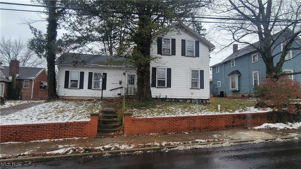 1312 Wooster Road W, Barberton, OH 44203