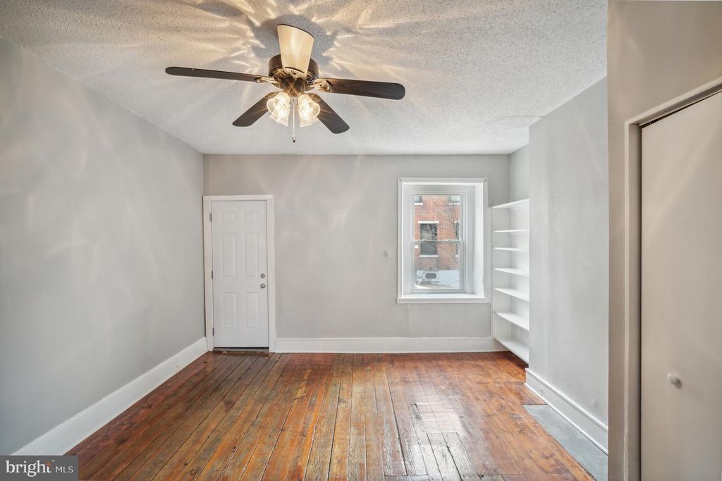 220 DUPONT ST, Philadelphia, PA 19127