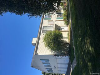 3201 Heatherstone Court, Lake Orion, MI 48360