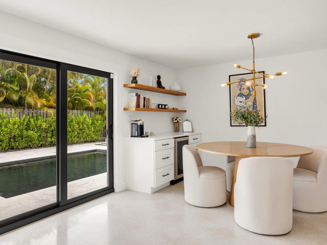 2751 NE 53rd Street, Lighthouse Point, FL 33064