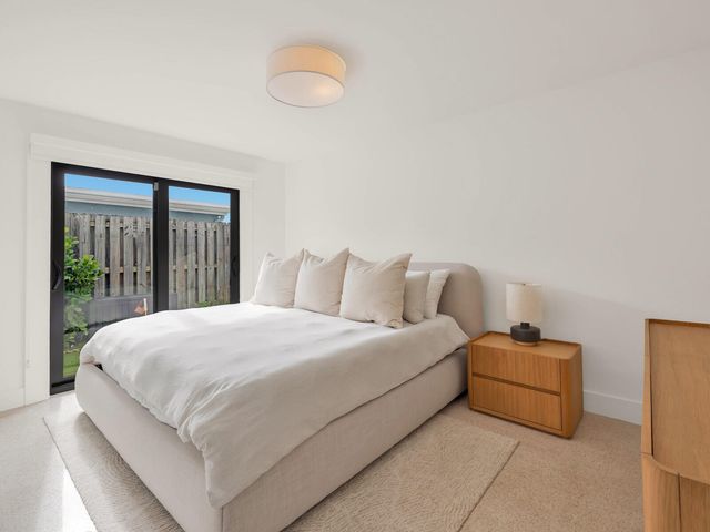 2751 NE 53rd Street, Lighthouse Point, FL 33064