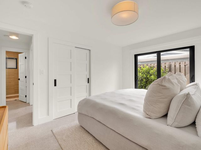 2751 NE 53rd Street, Lighthouse Point, FL 33064