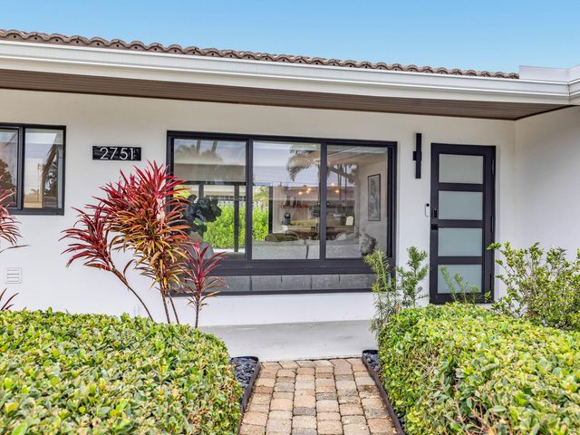2751 NE 53rd Street, Lighthouse Point, FL 33064