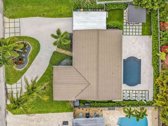 2751 NE 53rd Street, Lighthouse Point, FL 33064