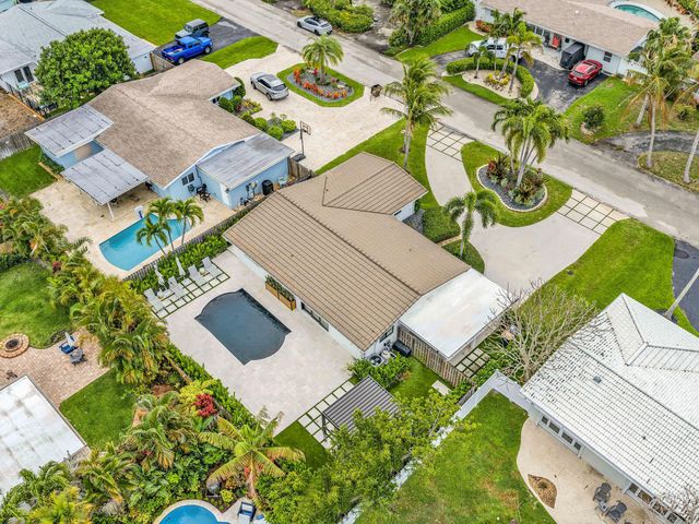 2751 NE 53rd Street, Lighthouse Point, FL 33064