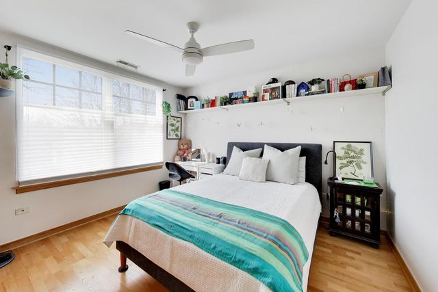 101 N Euclid Avenue 3, Oak Park, IL 60301