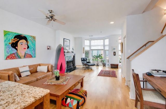 101 N Euclid Avenue 3, Oak Park, IL 60301