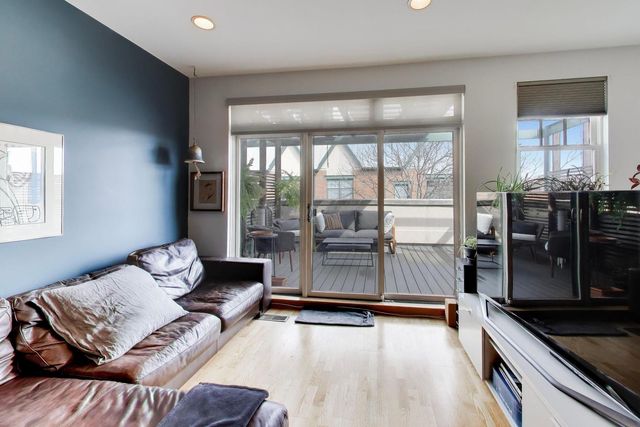 101 N Euclid Avenue 3, Oak Park, IL 60301