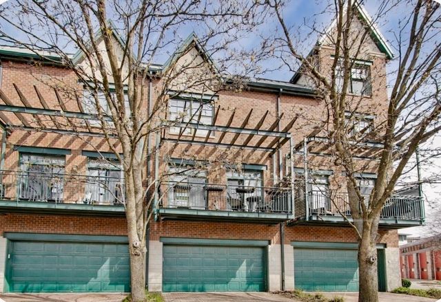 101 N Euclid Avenue 3, Oak Park, IL 60301