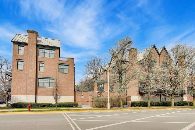 101 N Euclid Avenue 3, Oak Park, IL 60301