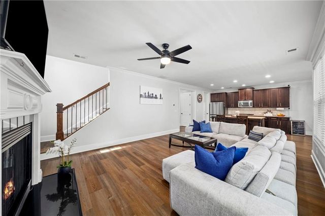 7805 Highland Bluff, Sandy Springs, GA 30328