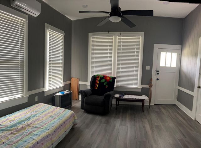 1233 Morris Street, Houston, TX 77009