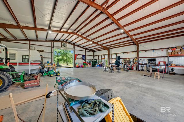 27951 Northcutt Lane, Robertsdale, AL 36567