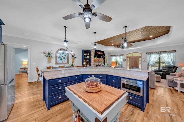 27951 Northcutt Lane, Robertsdale, AL 36567