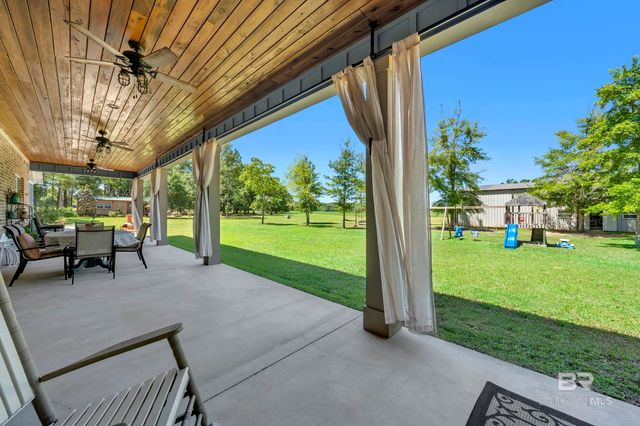 27951 Northcutt Lane, Robertsdale, AL 36567