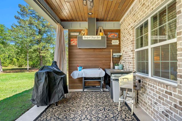 27951 Northcutt Lane, Robertsdale, AL 36567