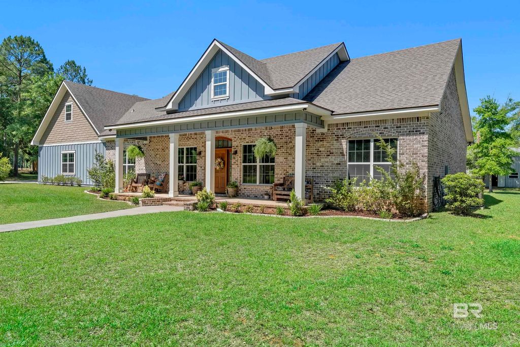 27951 Northcutt Lane, Robertsdale, AL 36567