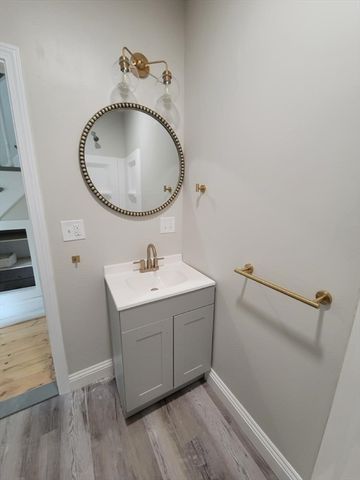 96 Midland St 1, Lowell, MA 01851