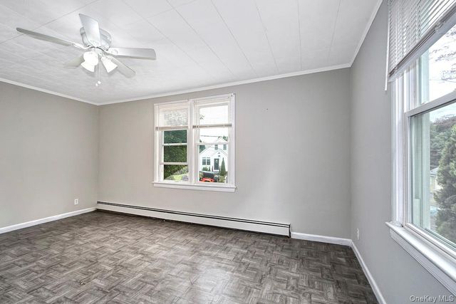910 Linda Avenue, Thornwood, NY 10594