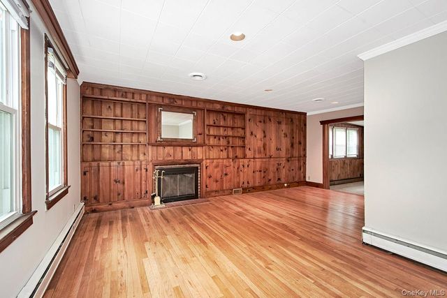 910 Linda Avenue, Thornwood, NY 10594