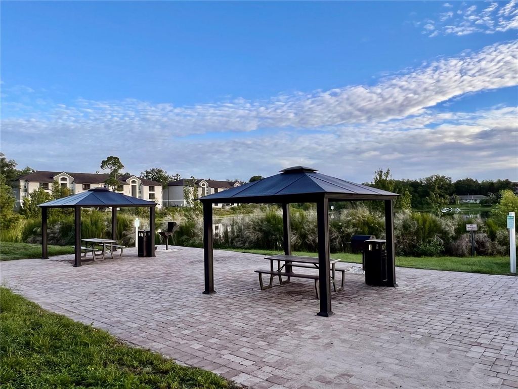 Image 20 of property listing at 8939 LATREC AVENUE 1307, Orlando, FL 32819