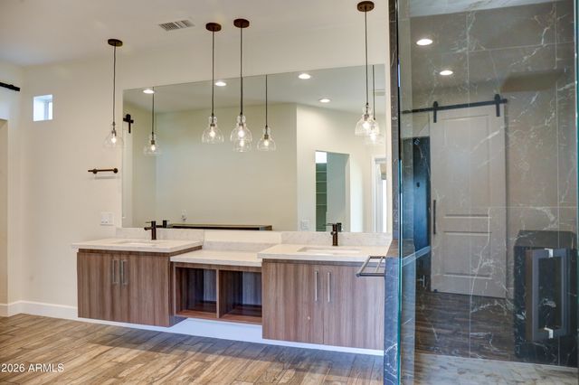 2016 E STATE Avenue, Phoenix, AZ 85020