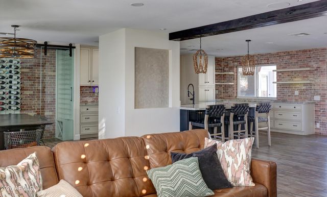 2016 E STATE Avenue, Phoenix, AZ 85020