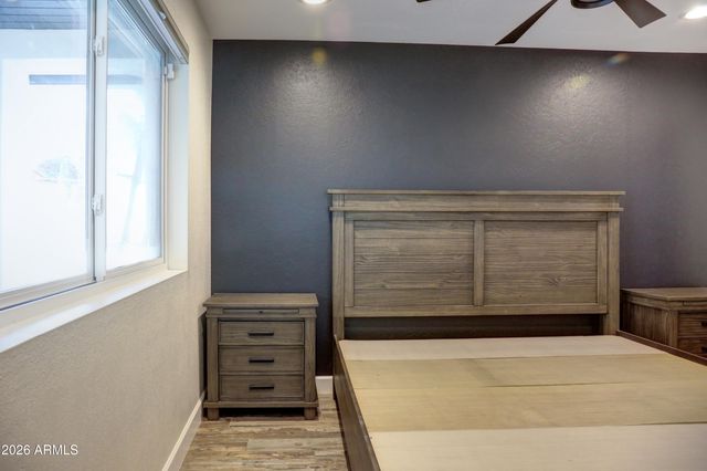 2016 E STATE Avenue, Phoenix, AZ 85020